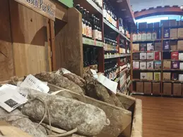 297-biocoop-forez-bio-savigneux-magasin-saucisson-charcuterie.webp